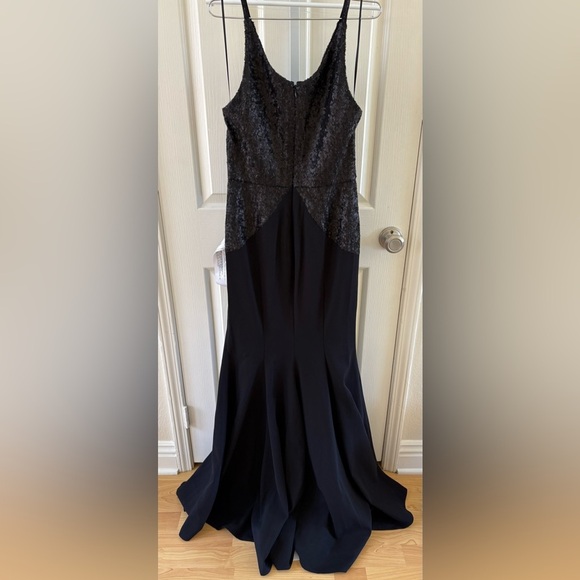 NWT - Dress The Population Marlene Sequin Trumpet Dress - Size S - Picture 9 of 9